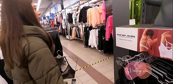 teen sucked cock in the fitting room